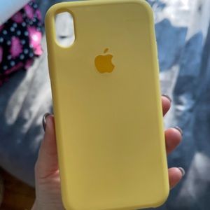 Iphone  XR yellow phone case